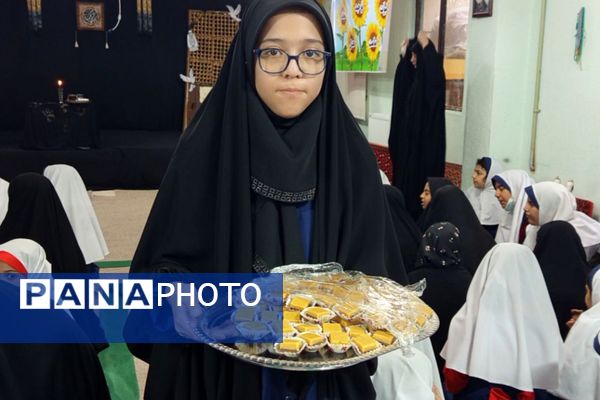 مراسم سوگواری حضرت فاطمه زهرا (س) در مدرسه عطر کوثر پردیس