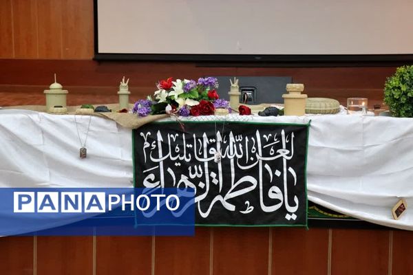 تجمع دانش‌آموزان آموزشگاه‌های شمال غرب شیراز در روز دانش‌آموز