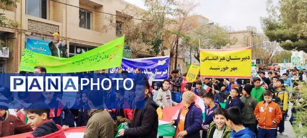 راهپیمایی روز13 آبان در شهر کلات برگزار شد