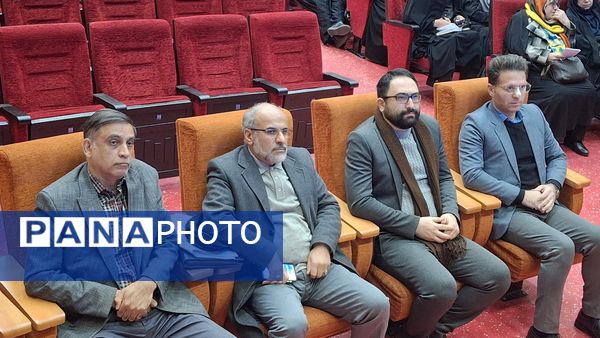  جلسه توانمندسازی مدیران مدارس ابتدایی در منطقه ۱۴