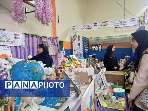 اختتامیه نمایشگاه دستاوردهای پژوهشی و فناوری دانش‌آموزان در دبیرستان شهید احمدی روشن فردیس