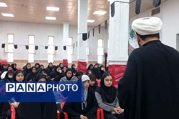  شعله‌ور شدن آتش جان دانش‌آموزان مدرسه زینبیه۲