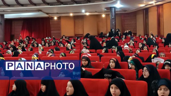 ویژه برنامه فاطمه بهانه خلقت در سالن همایش صدای و سیمای خراسان رضوی