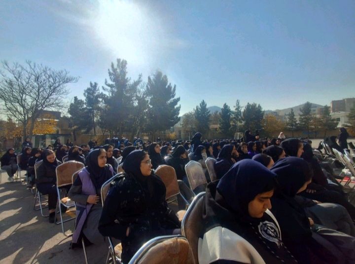 یاریگران زندگی راهی برای رفع مشکلات آسیب های اجتماعی دانش آموزان 