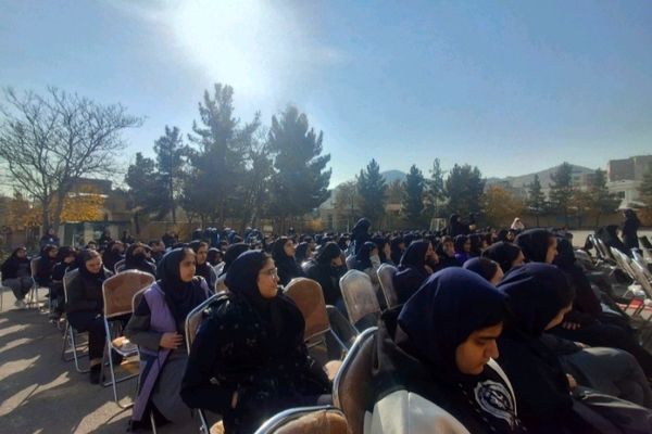 یاریگران زندگی راهی برای رفع مشکلات آسیب های اجتماعی دانش آموزان 