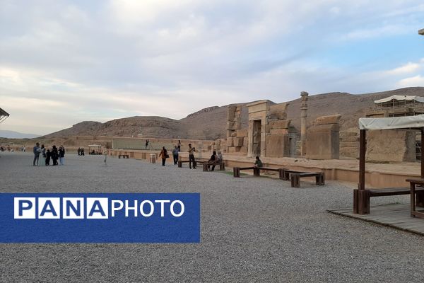 تخت جمشید نمادی از شکوه و عظمت در ایران باستان