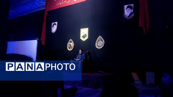 شبی معنوی برای دانش آموزان معتکف 