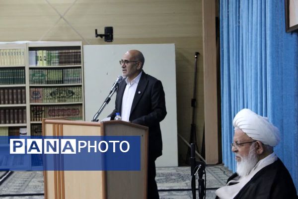 دیدار تشکل‌های دانش‌آموزی یزد با نماینده ولی‌فقیه در یزد