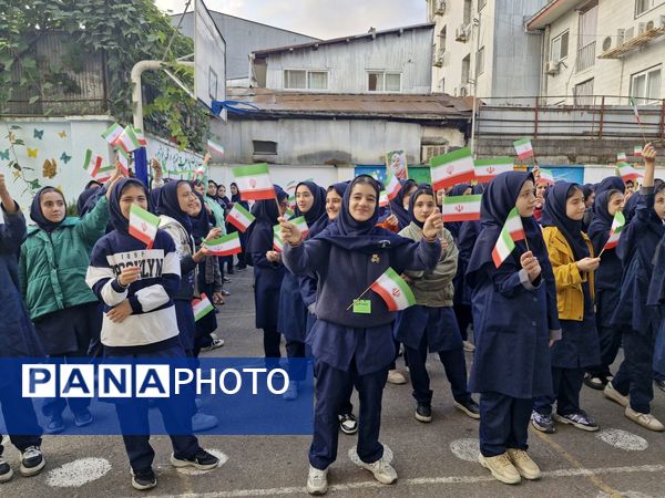 دبیرستان شاهد خیام میزبان جشنی پرشور به مناسبت روز دانش‌آموز