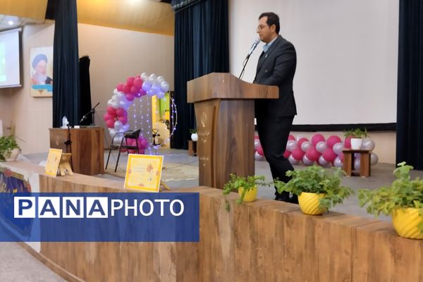 همایش دانش‌آموزی تربیت دینی و قرآنی در شیراز 