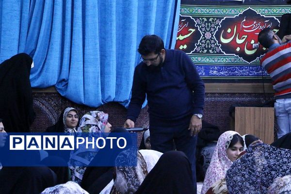 شبِ خلوتِ دل‌ها، آغاز اعتکاف دانش‌آموزی صفادشت در مسجد اباصالح الهمدی