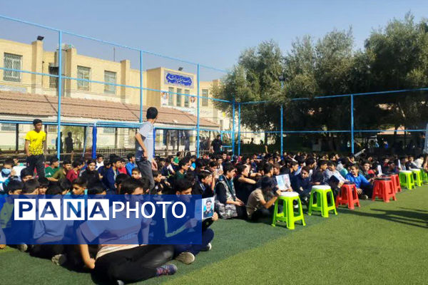آیین افتتاحیه المپیاد ورزشی دانش‌آموزان در مدرسه شاهد افشار یزد