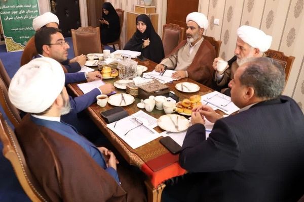 هم‌افزایی آموزش و پرورش و حوزه‌ های علمیه برای تقویت نماز جماعت مدارس در آستانه مهر
