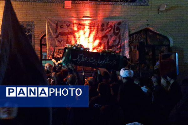 مراسم تشییع نمادین تابوت حضرت زهرا (س)در خیابان قناعت پیشه شیراز