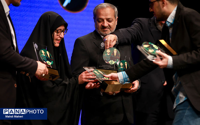 آیین تقدیر از پذیرفته‌شدگان سمپاد مناطق هدف بنیاد علوی