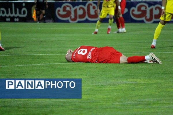 بازی بدون گل تراکتور و فجر سپاسی
