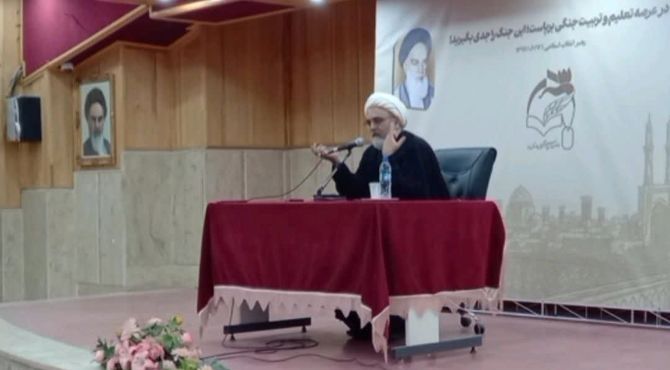 برگزار نشست «تربیت در مسیر آینده» در یزد