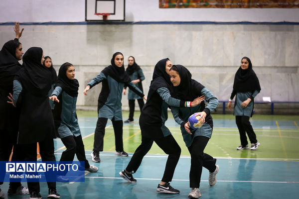 مراسم بدرقه کاروان ورزشی دانش‌آموزی به ژیمنازیاد جهانی دانش‌آموزی بحرین 2024