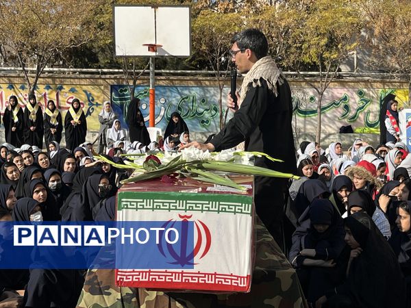 پایان مسیر عاشقی با بدرقه پیکر شهید گمنام