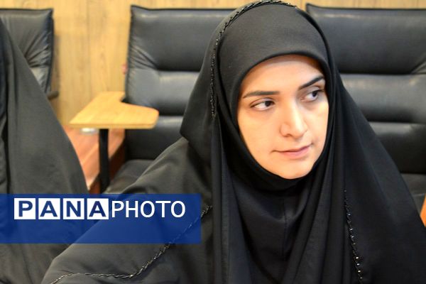 برگزاری جلسه توانمند سازی ویژه مشاوران جدیدالاورود در بهارستان دو
