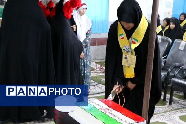 همایش یاوران انقلاب دانش‌آموزان مدارس عشایری شهرستان‌ جیرفت 