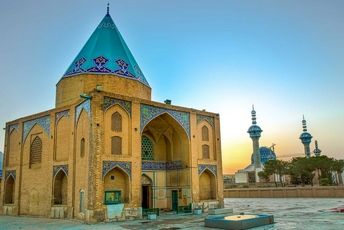 تخت فولاد موزه ای دیدنی در زیر آسمان شهر اصفهان