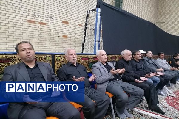 فرهنگیان آموزش و پرورش ناحیه سه در سوگ امام هشتم