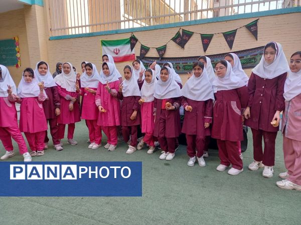 برپایی موکب عزاداری ایام فاطمیه در دبستان مریم بندرعباس