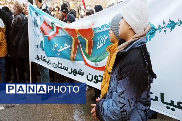 راهپیمایی پرشور ۲۲ بهمن ماه در شهرستان نیشابور