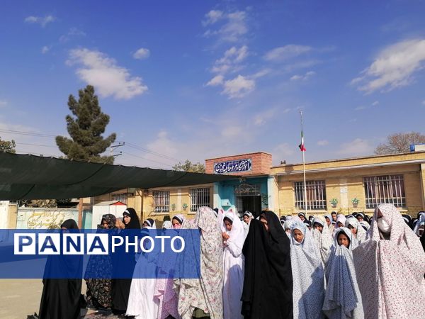 اقامه نماز باران  در دبستان ناهید نخودی 