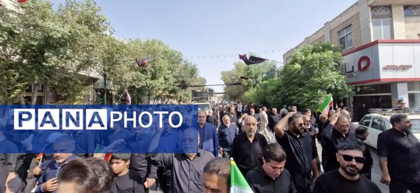 تشییع با شکوه شهدای مقاومت در دارالمؤمنین کاشان