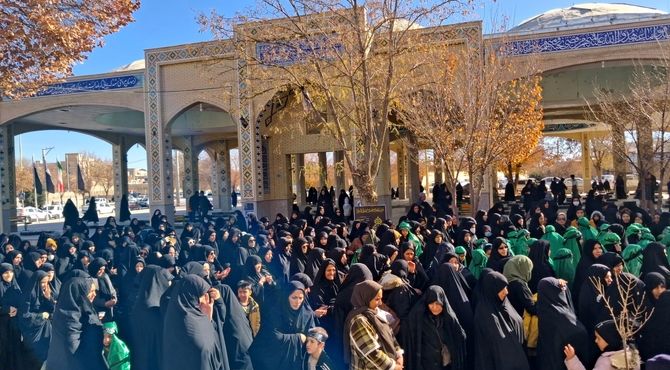 اجتماع عزاداران و عشاق فاطمه زهرا در بروجن