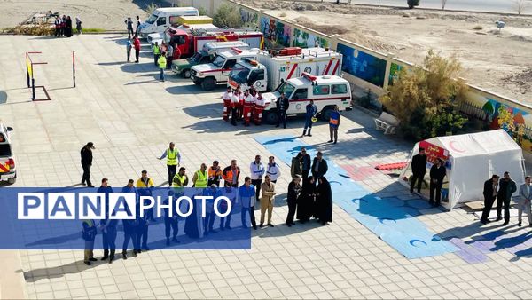 اجرای مانور زلزله و ایمنی در دبستان دین و دانش ابرکوه