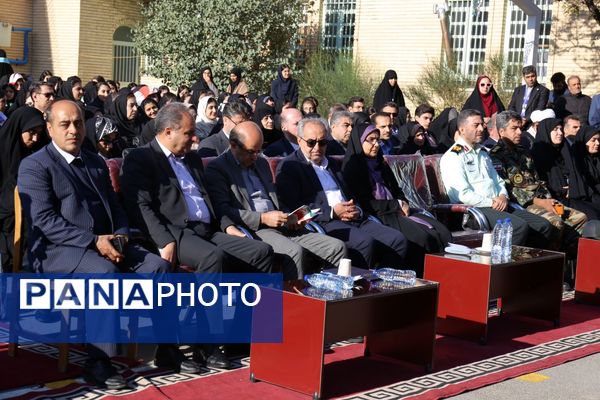 زنگ آغاز سال تحصیلی جدید در تبریز 