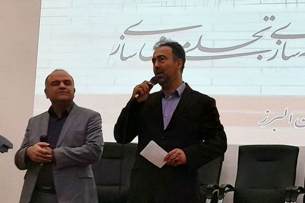 خیرین مدرسه‌ساز بازوهای توانمند دولت هستند