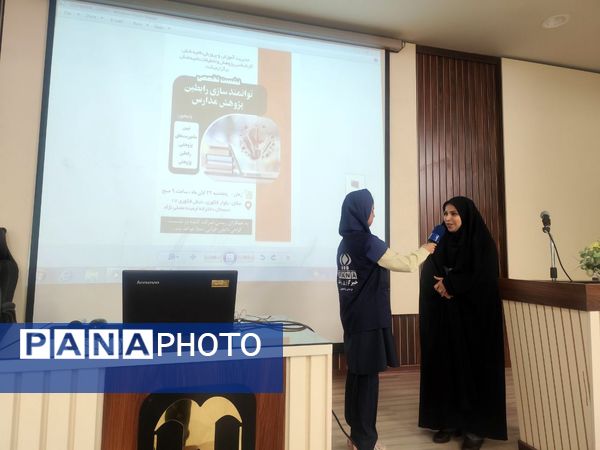 نشست تخصصی رابطین پژوهش؛ گامی برای توسعه علمی مدارس ناحیه ۶