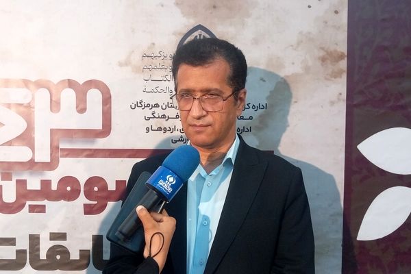 سرودها می‌توانند هویت و غرور دینی و ملی را به تصویر بکشند