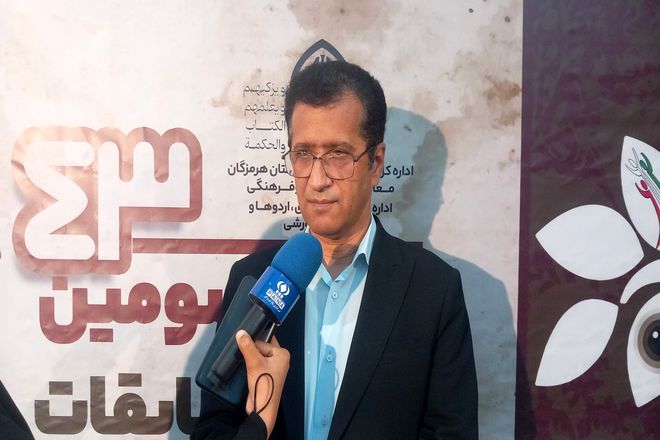 سرودها می‌توانند هویت و غرور دینی و ملی را به تصویر بکشند