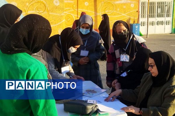 طرح دیدار و ارائه کارنامه هشدار در دبیرستان مهر نیشابور