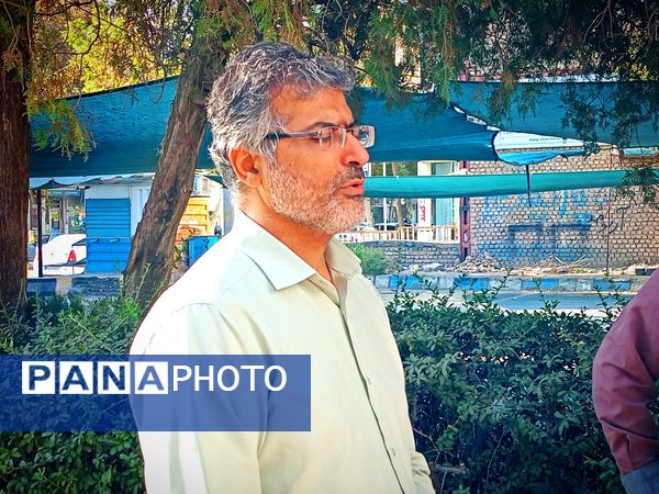 دانش آموزان دبیرستان میثاق از نمایشگاه خط بازدید کردند 