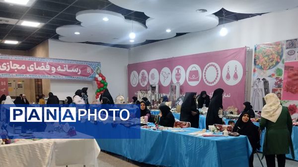 ایوان هنر، گفتگویی بدون کلام از دستان هنرمند بانوان مشهدی است