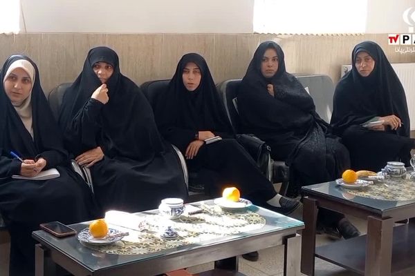 طرح مربیان همراه در مجتمع آموزشی امام حسین(ع) میبد 