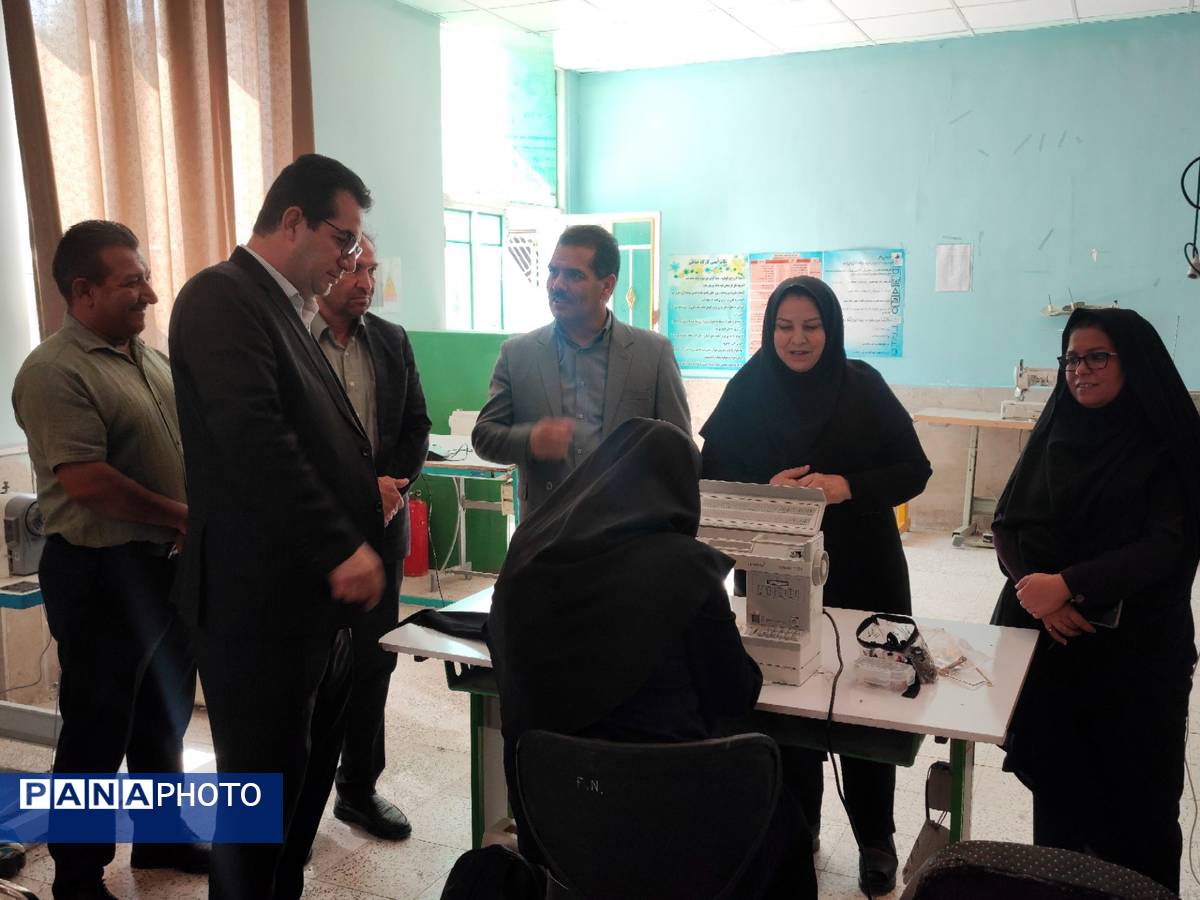 بازدید از کارگاه طراحی دوخت هنرستان ثمین