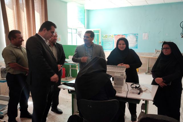 بازدید از کارگاه طراحی دوخت هنرستان ثمین
