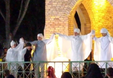 نور افشانی و ستاره باران آسمان مشهد در میلاد امام رضا (ع)