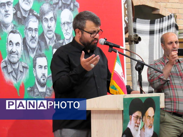 مراسم گرامیداشت شهدای اقتدار ایران اسلامی با حضور پرشور مردم و مسئولان در سنندج