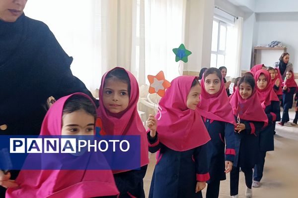 جشن میلاد حضرت زهرا (س) و سه شنبه های مهدوی در مدرسه شهید حسین اسماعیلی پردیس