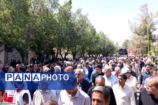 مراسم تشییع پیکر شهدای شهرضا در پی تجاوز ددمنشانه رژیم صفاک صهیونسیتی 