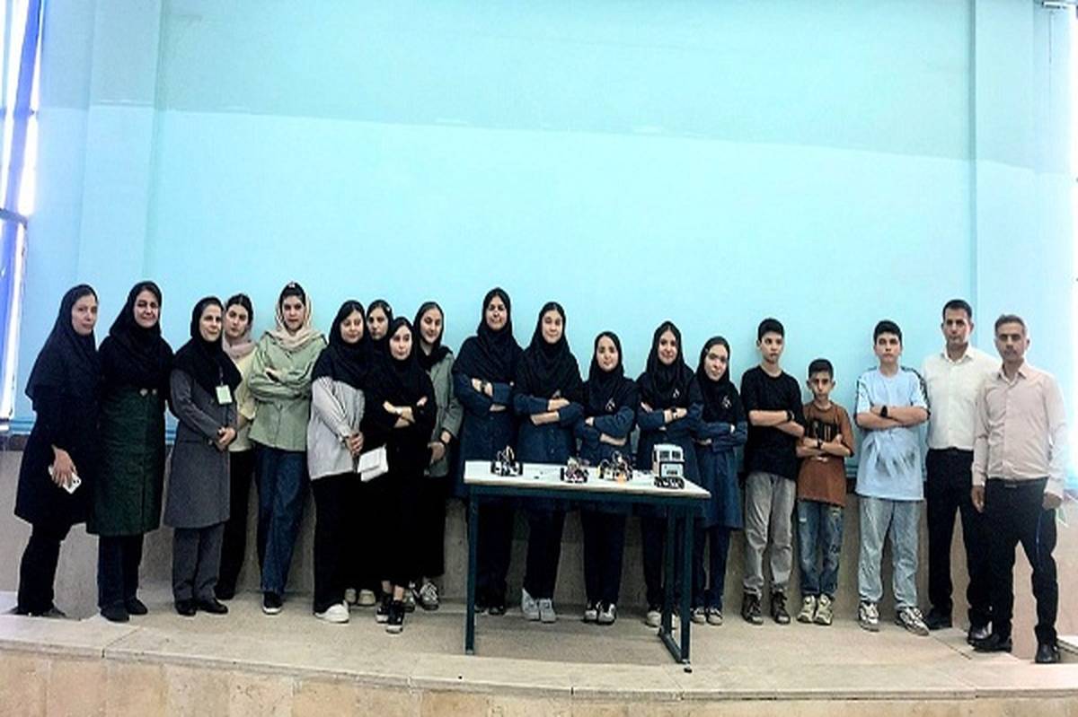 نخستین دوره مسابقات نوآوران رباتیک شهرستان نظرآباد برگزارشد