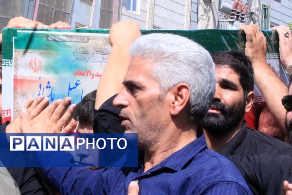 تشییعی که بهارستان را یکپارچه عزادار و مفتخر کرد